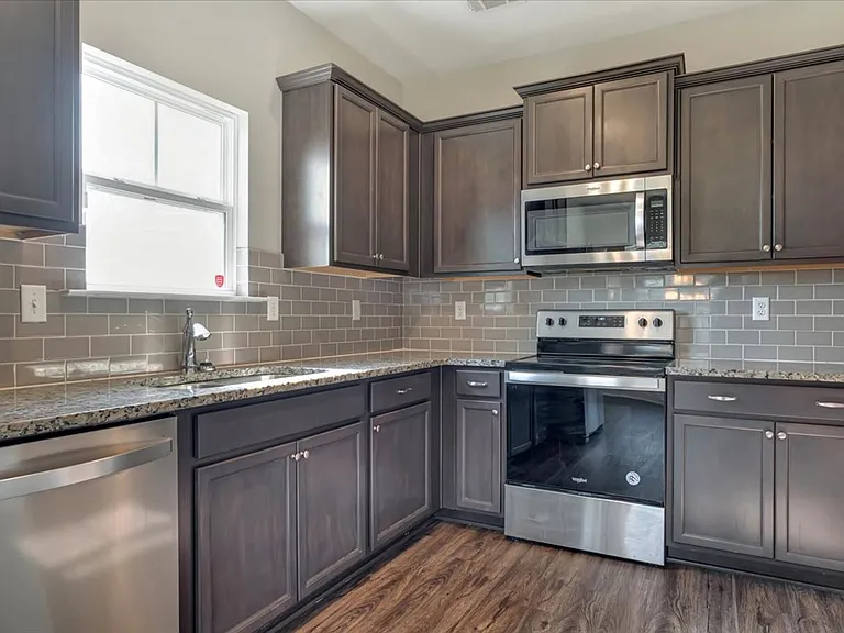 3888 Harper Franklin Ave — Photo 13