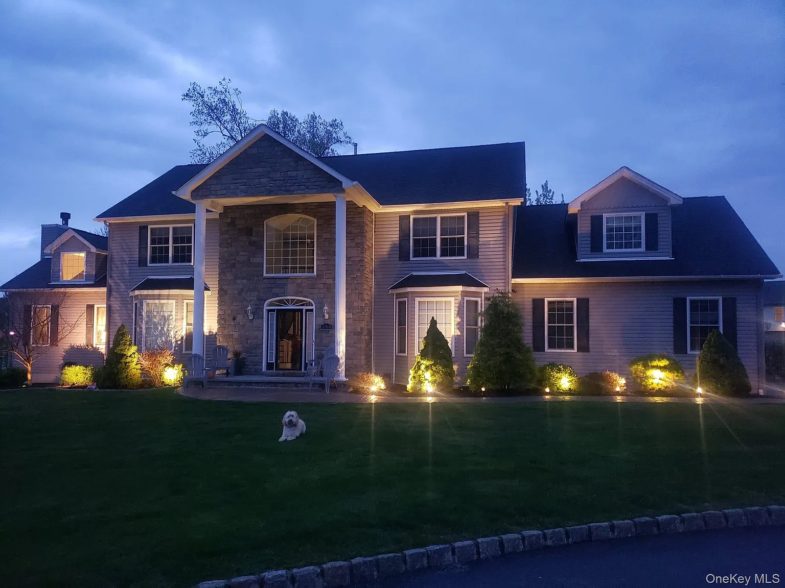 104 Winding Brook Court photo 1