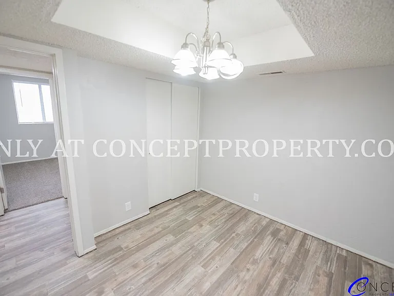 Foothill Terrace — Photo 76
