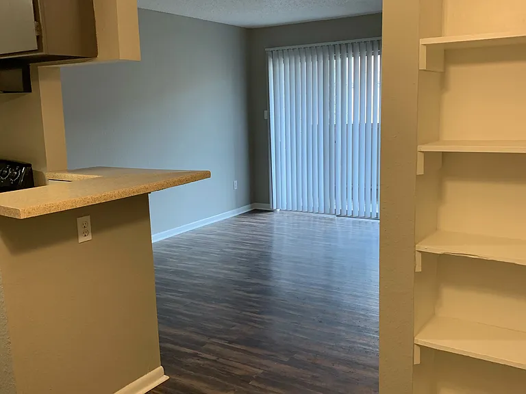Carriage House Apartments — Photo 13