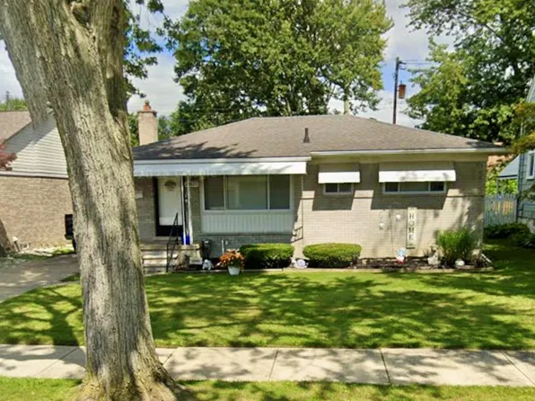 22825 Garfield St, Saint Clair Shores, MI 48082