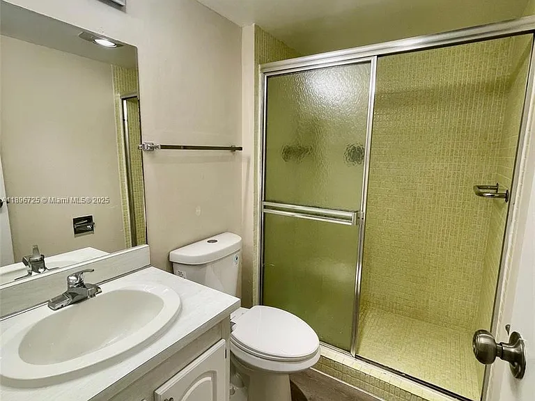 20400 W Country Club Dr #608 — Photo 13