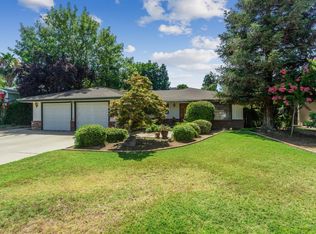 337 Oak Dr, Reedley, CA 93654
