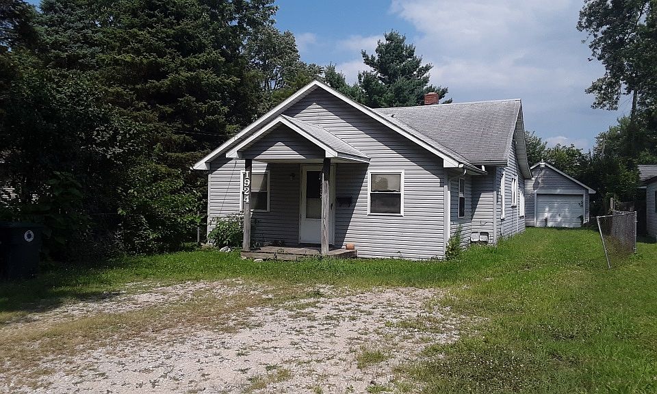 1st image of 1924 S Meeker Ave