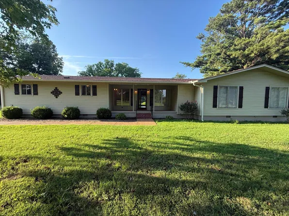 1384 Murphy Ave, Covington, TN 38019