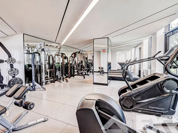 2230 Cropsey Avenue image 17 of 59