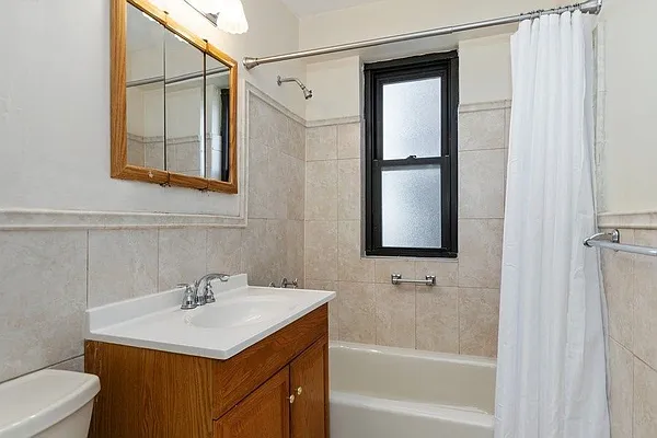 Sold by LoHo Realty | media 15