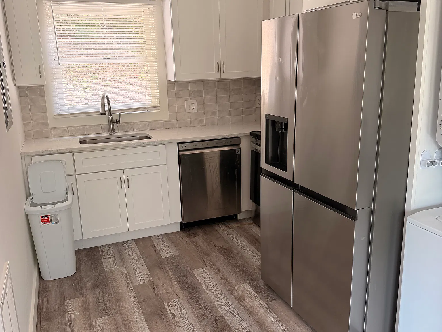 2 bed, 1000 sqft, $1,600 — Photo 3