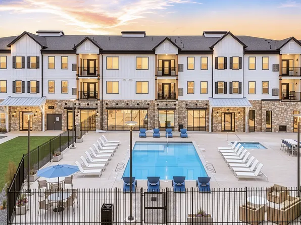 Aria Townhomes and Apartments