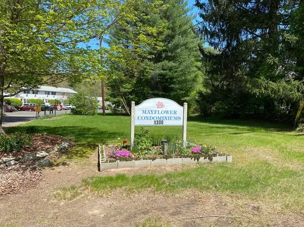 1302 Federal St #17, Belchertown, MA 01007