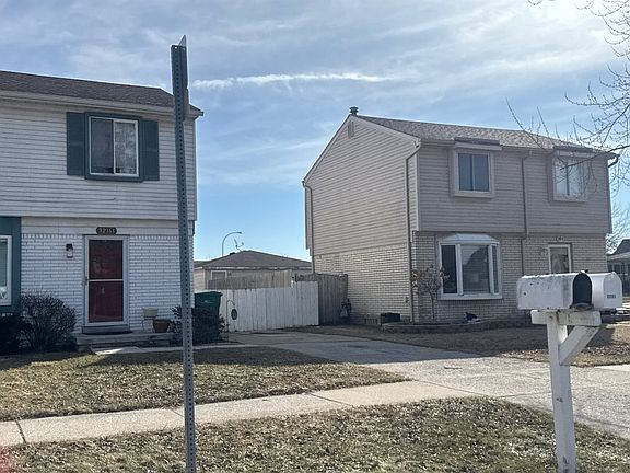 3rd image of 32173 Mount Vernon Rd