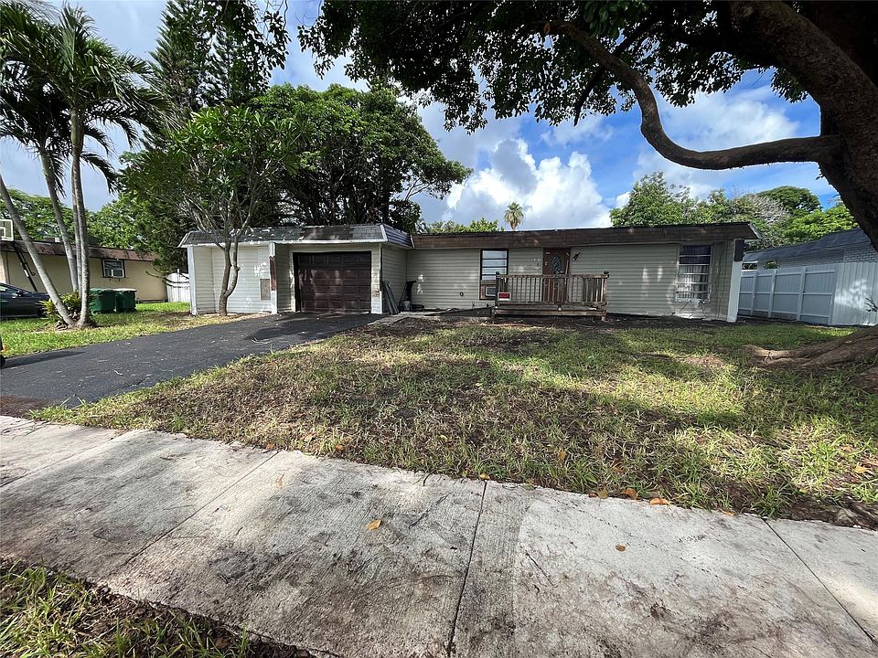1st image of 7911 NW 73rd Terrace