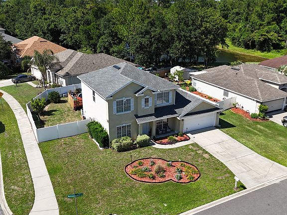 2nd image of 96500 Nassau Lakes Cir