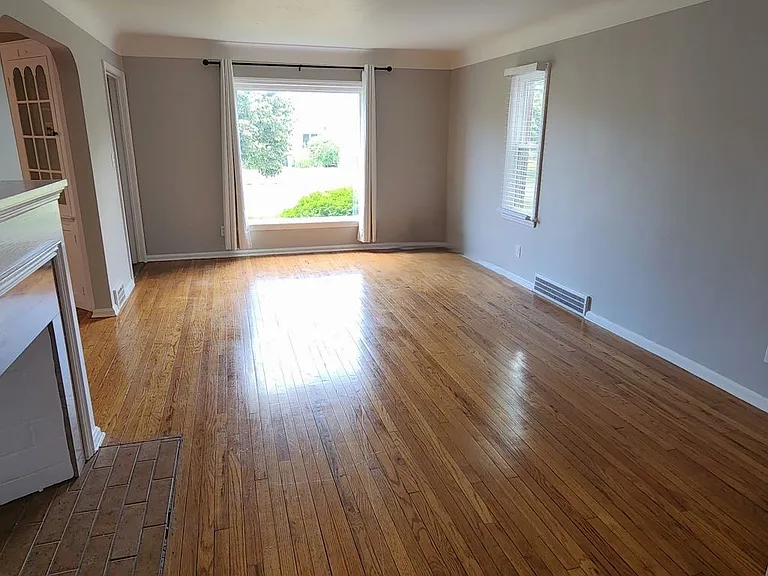 4102 Verona Rd — Photo 7