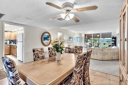 4th image of 3980 Oaks Clubhouse Dr #209