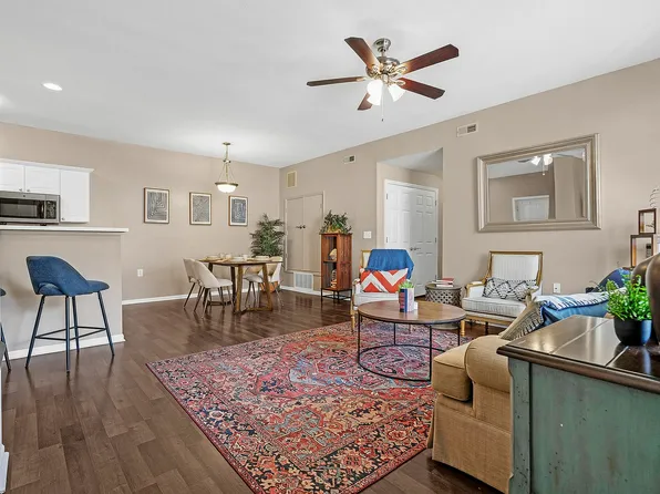 Marble Cliff Commons