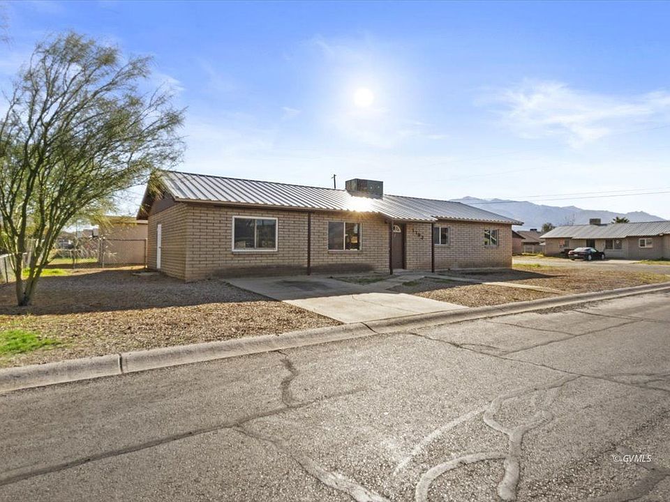 1st image of 1193 W Apricot Loop