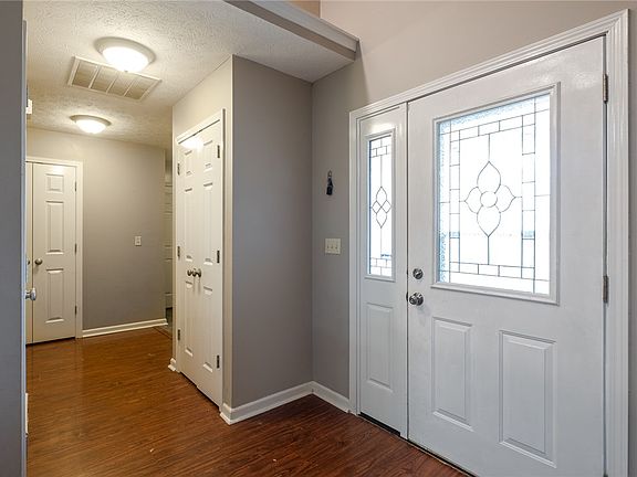 2nd image of 1192 Rockwell Dr