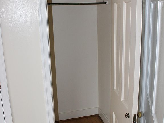 4th image of 2118 Emerson Ave APT 4
