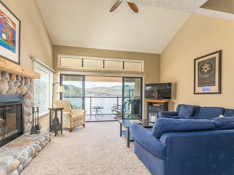 100 Lake Chelan Shores Dr #12-4 — Photo 5