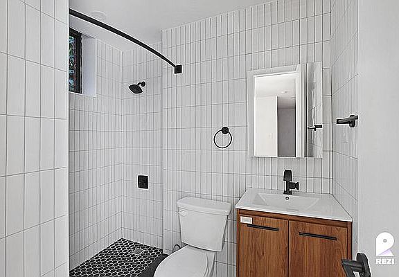 5th image of 90 E 18th St #4F