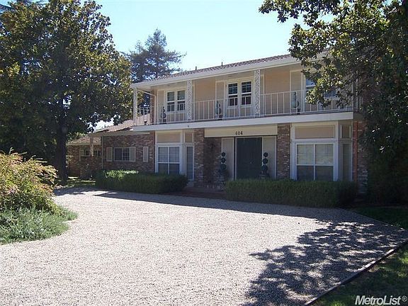 5th image of 404 E 25th St