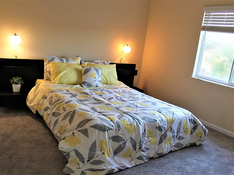 Master bedroom (Evening light)