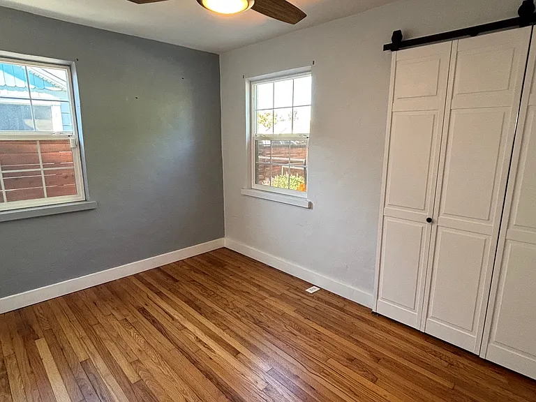 307 Toyon Way — Photo 10