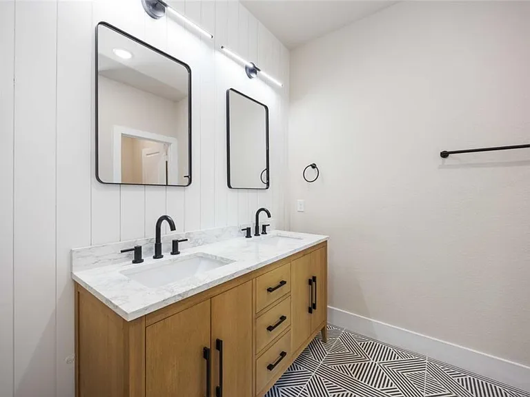 222 Canino Rd — Photo 11
