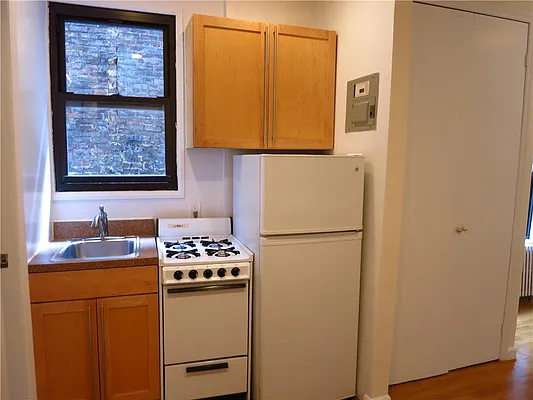 Rented by City & Suburban | media 31