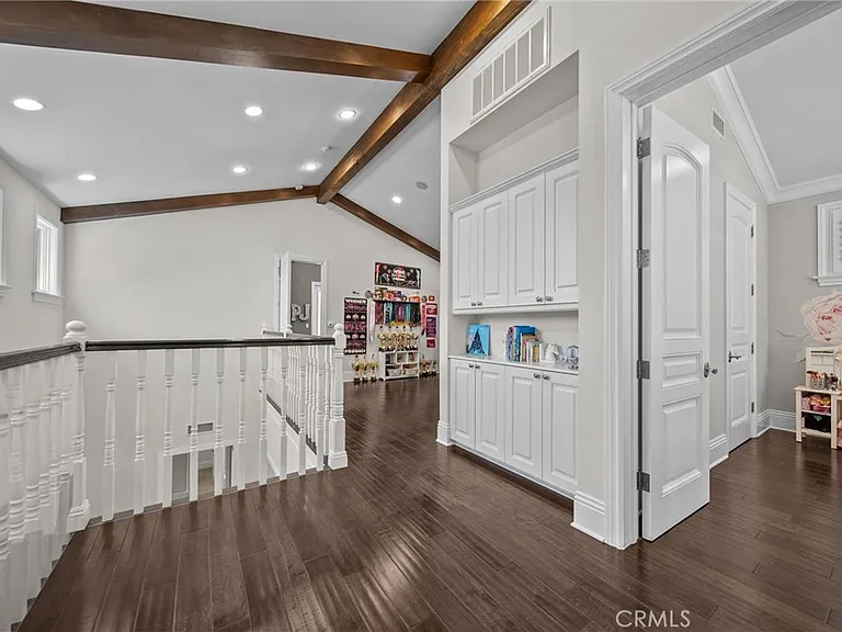 4917 Edgerton Ave — Photo 34