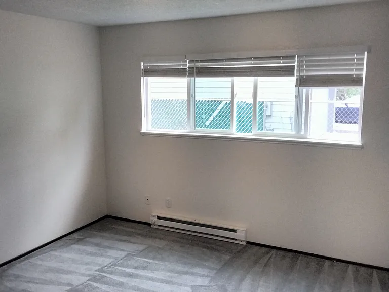 1851 SE 162nd Ave #4 — Photo 5