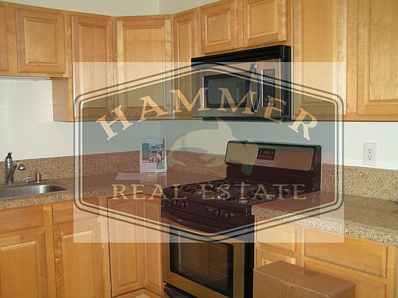4th image of 3009 Kellogg St APT B