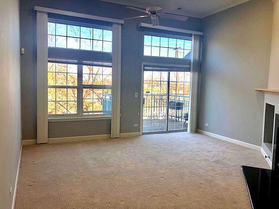 3rd image of 3011 Lexington Ln #10L42