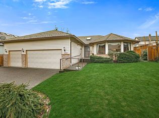 12002 SE Mountain Sun Dr, Clackamas, OR 97015