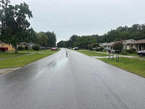 4th image of 14420 SW 43rd Court Rd