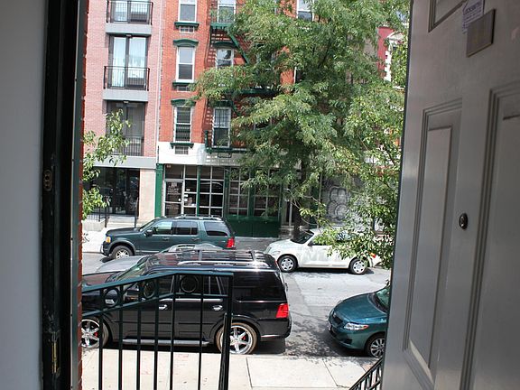 3rd image of 642 E 11th St