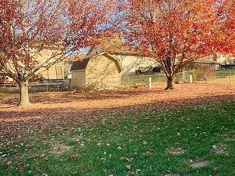 13530 Josephine St — Photo 3