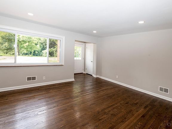 2nd image of 47 Shadybrook Dr
