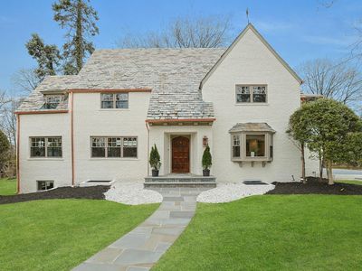 41 Glenmore Drive, New Rochelle, NY, 10801