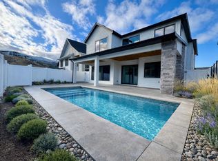 5533 Foothill Ct, Kelowna, BC V1W0C4