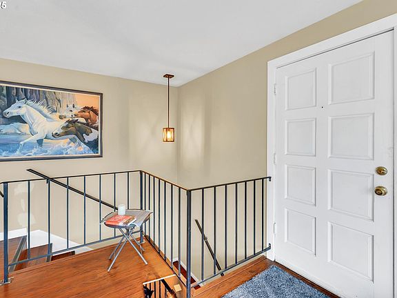 4th image of 3605 SW Texas St