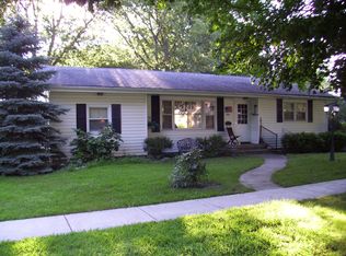504 S Webster St, Fairbury, IL 61739