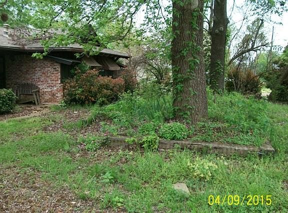 2nd image of 1030 Meadowlark Ln