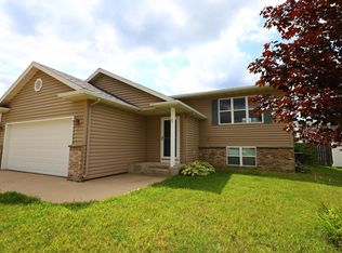 5299 56th Ave NW, Rochester, MN 55901