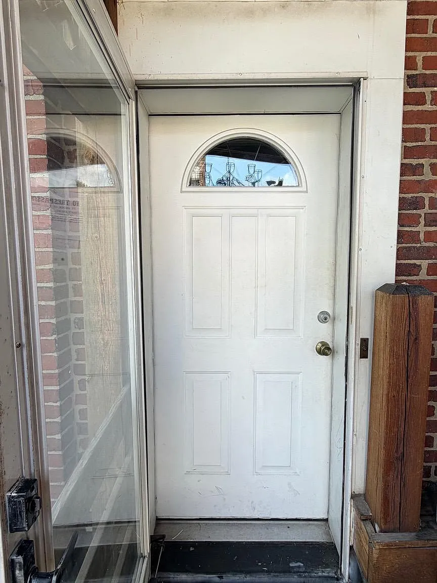 2 bed, 1.5 bath, $1,495 — Photo 2