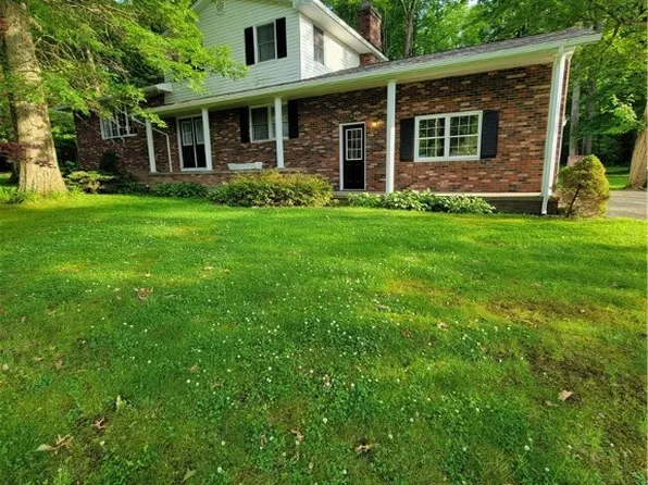 5622 Donna Dr, Ashtabula, OH 44004