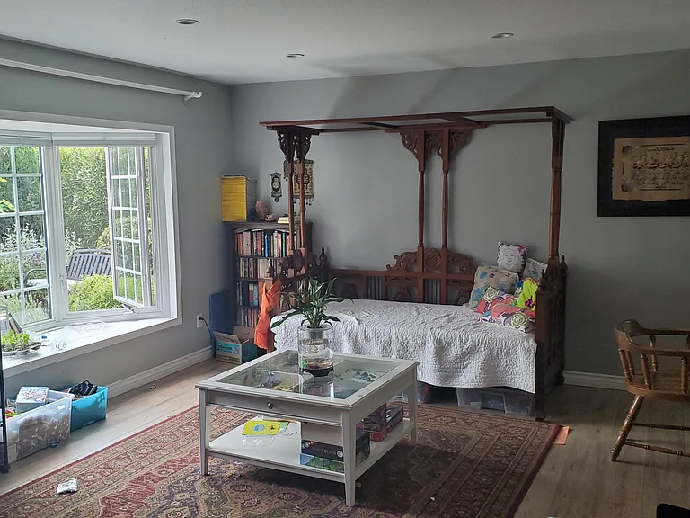 11606 Lyster Ave — Photo 4