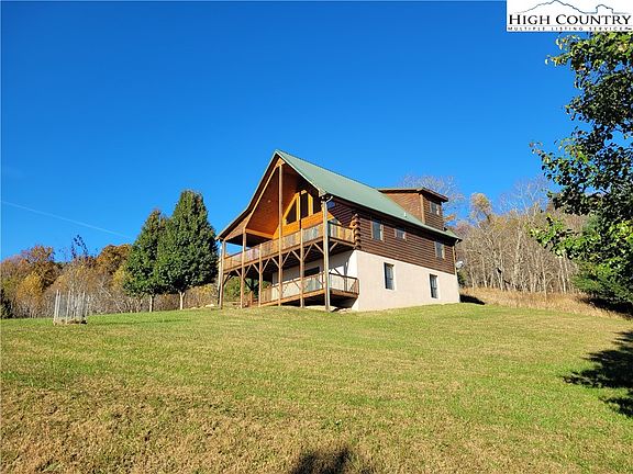 5th image of 154 Canaveral Way