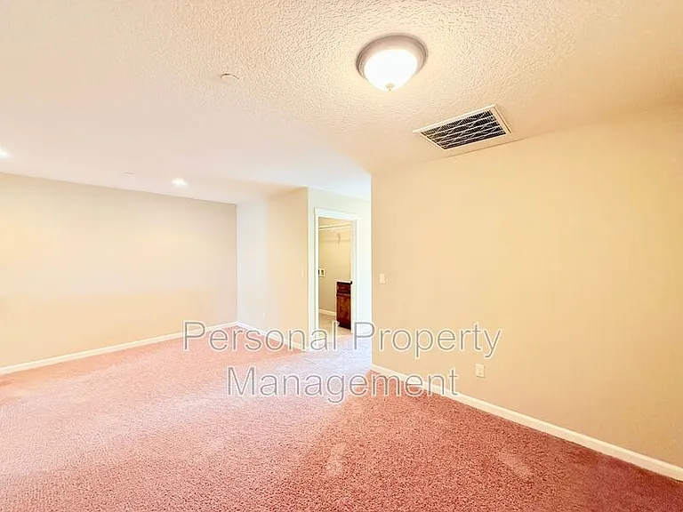 219 N 33rd Ct — Photo 12